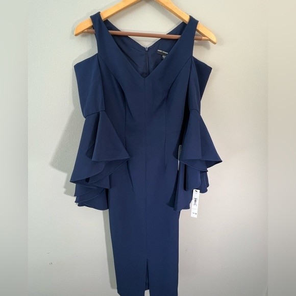 Maggy London Cold Shoulder Dress Size 0 NWT - Picture 2 of 8